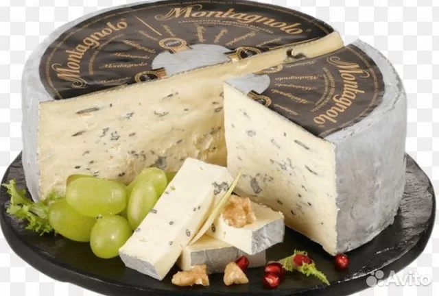 Сыр Монтаньола черная